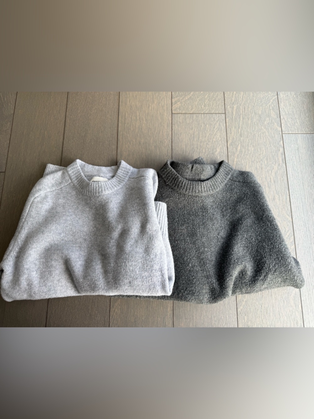 Abercrombie & Fitch- The Madeline Crew Sweater x2 (grey)- Size XS